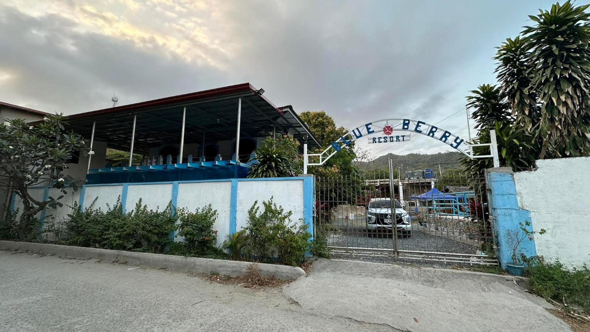 Blueberry Resort Laiya San Juan  Exterior photo