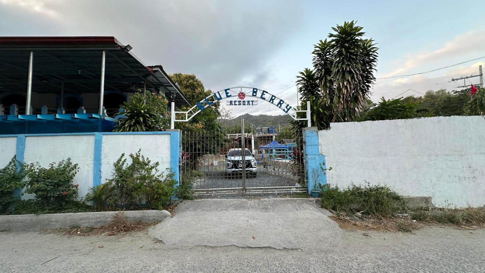 Blueberry Resort Laiya San Juan  Exterior photo